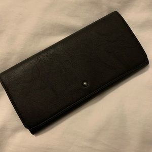 Black Universal Threads Wallet